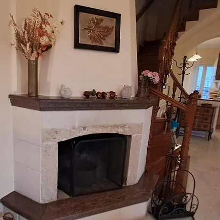 Apartament Garitsa Bay